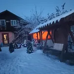 Feriehus між тростяном та рікою *