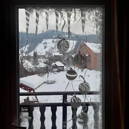 Casa de Férias між тростяном та рікою