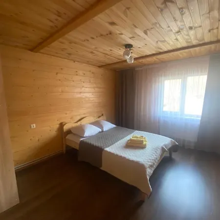 між тростяном та рікою Hébergement de vacances Slavsko