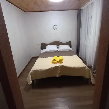 між тростяном та рікою Hébergement de vacances Slavsko