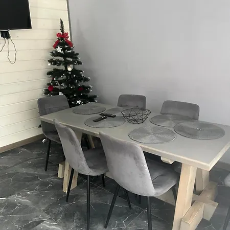 між тростяном та рікою Prázdninový dům