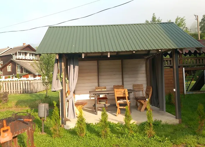 між тростяном та рікою Slavske