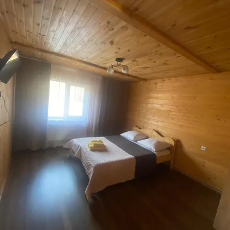 між тростяном та рікою Dom wakacyjny